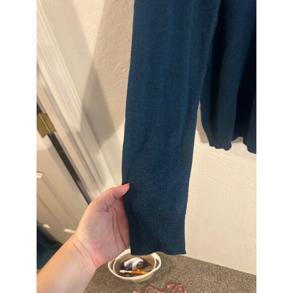 Apt. 9 XL 100% Cashmere Soft Cozy Blue Long Sleeved Winter Crewneck Sweater - Picture 3 of 9